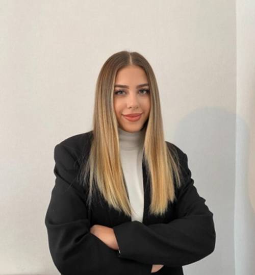 zeynep-yetiskin